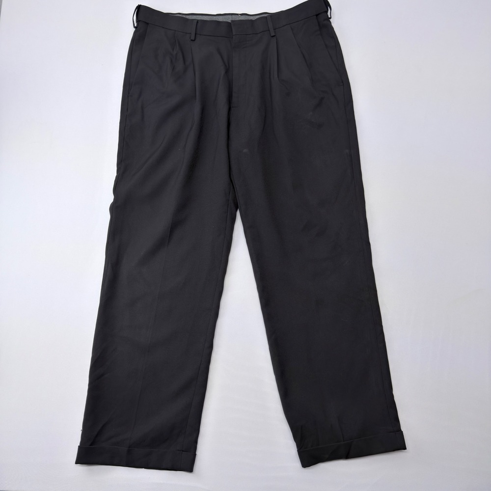 Haggar Premium Comfort Dress Pants Mens 36x29 Black Pleated Cuffed Classic Fit